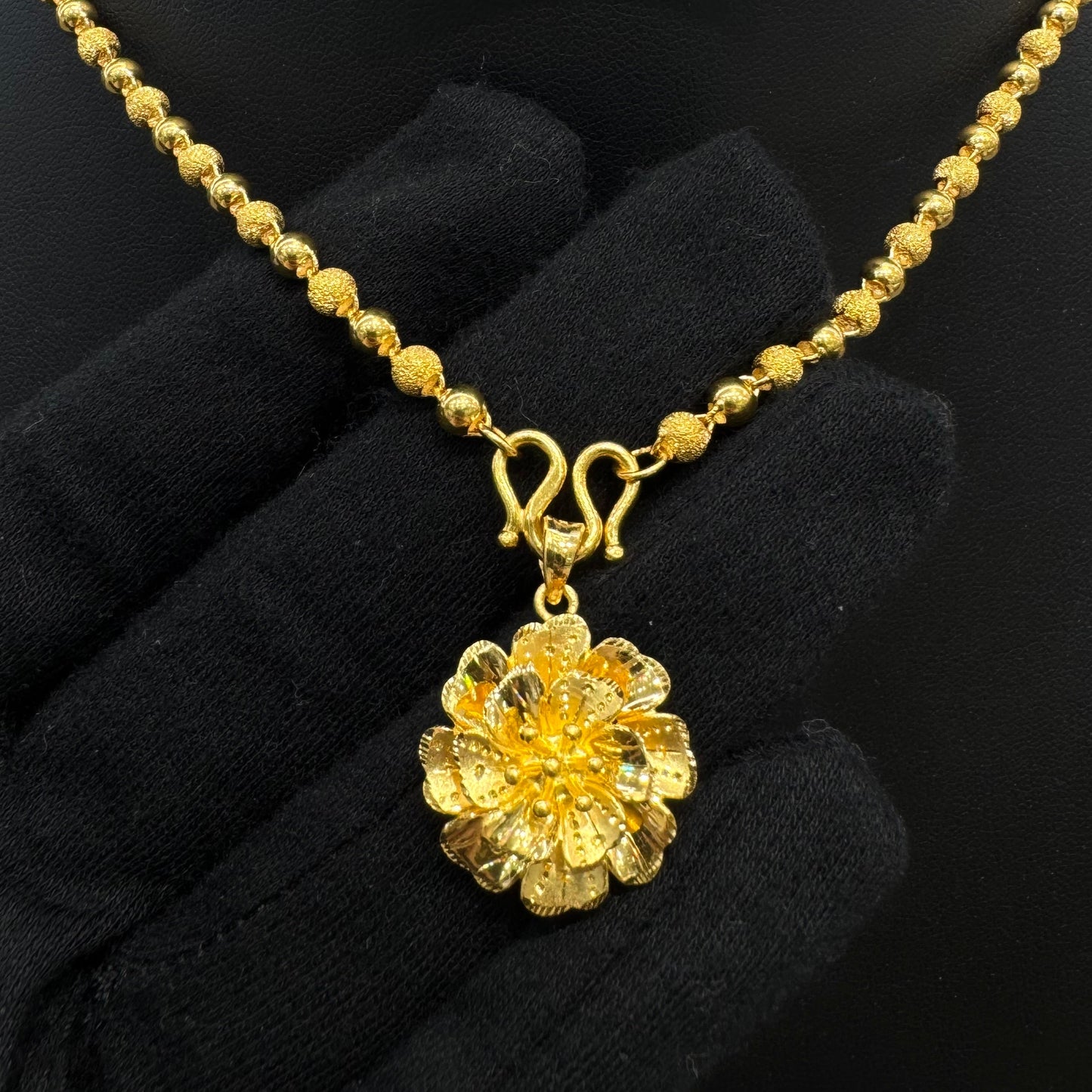 24k Flower Pendant