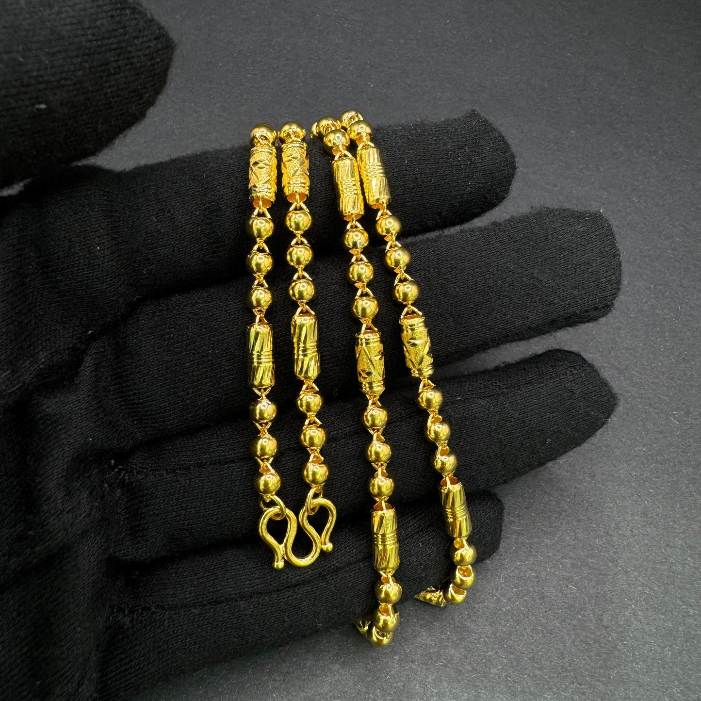 24k Diamond-Cut Barrel & Ball Necklace