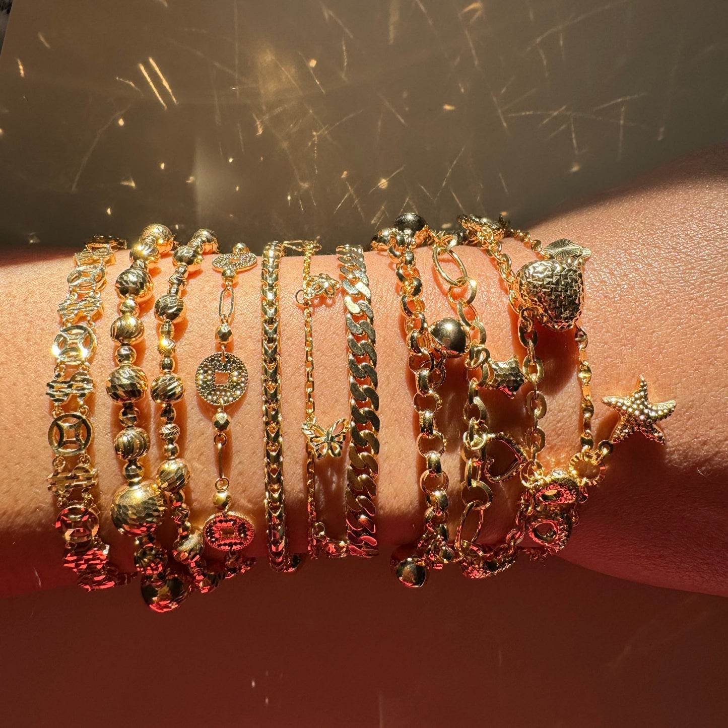 18k Starfish & Seashell Charm Bracelet